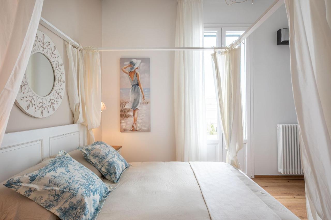 Regina Minor Apartment Monopoli Bagian luar foto